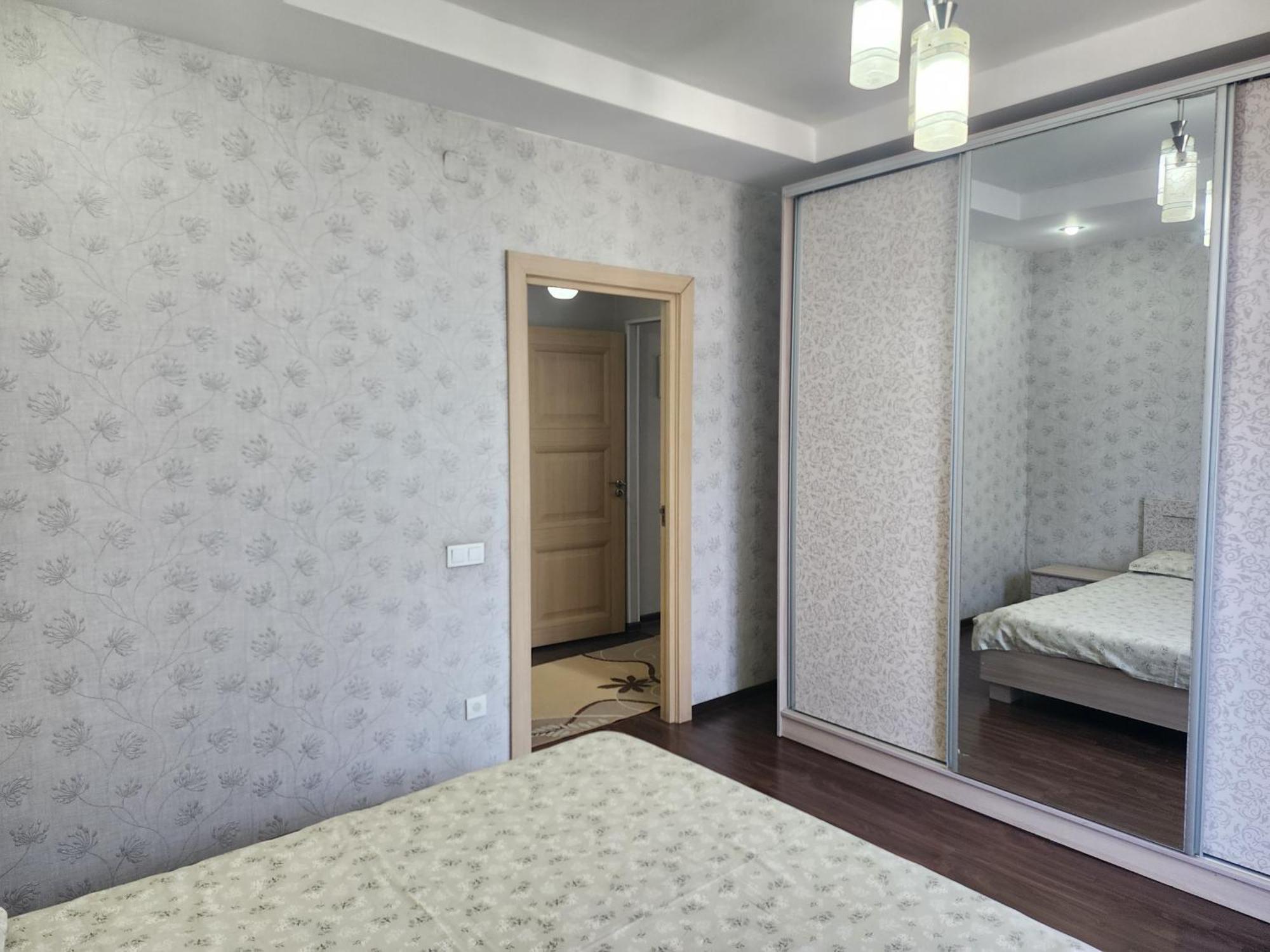 Apartments Paritet Bishkek Exterior photo